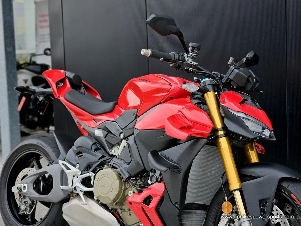2025 Ducati Streetfighter V4 S Ducati Red