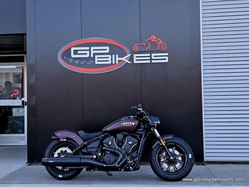 2026 Indian Motorcycle Scout® Bobber Maroon Metallic Smoke