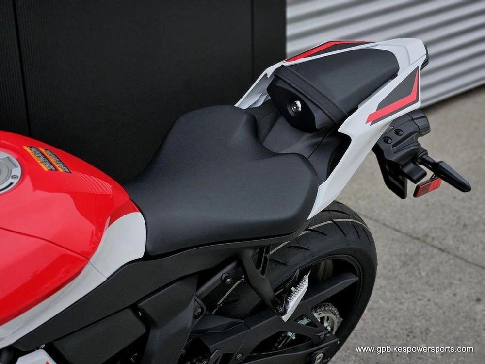 2026 Yamaha Yzf-r7 70th Anniversary