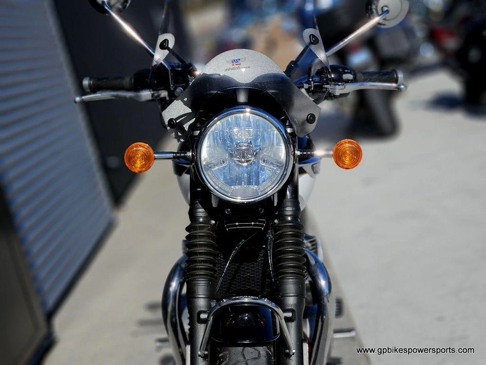 2016 Triumph Bonneville T120 Jet Black Pure White