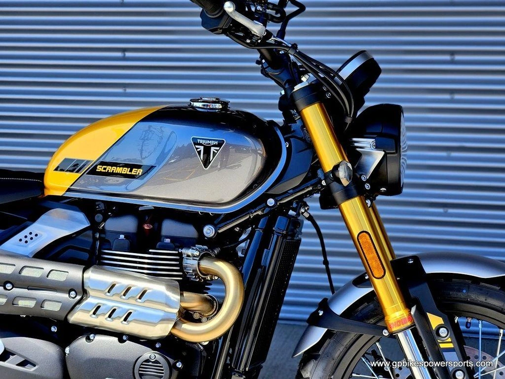 2026 Triumph Scrambler 900 Mineral Grey
