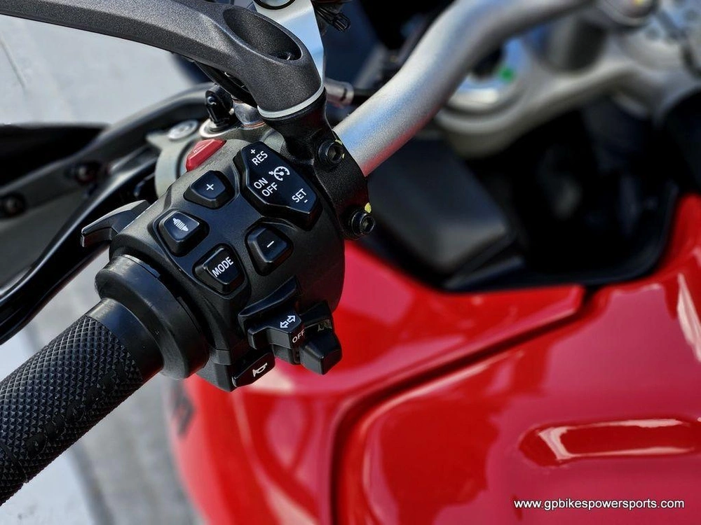 2024 Ducati Multistrada V4 Rally Red