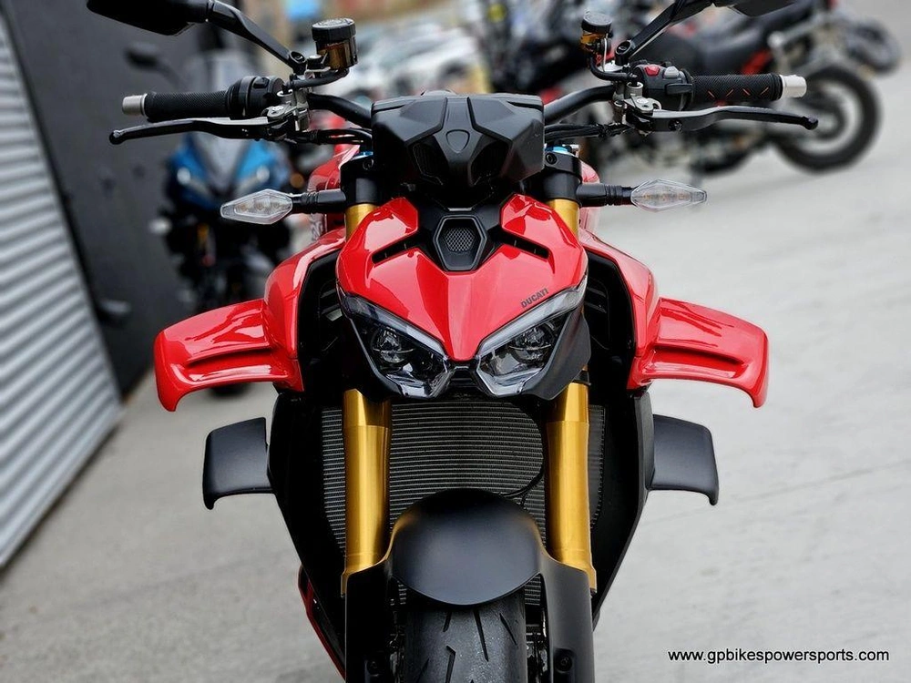 2025 Ducati Streetfighter V4 S Ducati Red