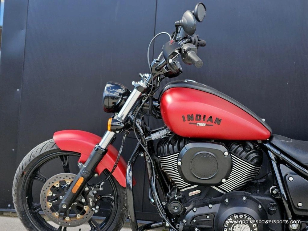 2022 Indian Motorcycle Chief® Abs Ruby Smoke