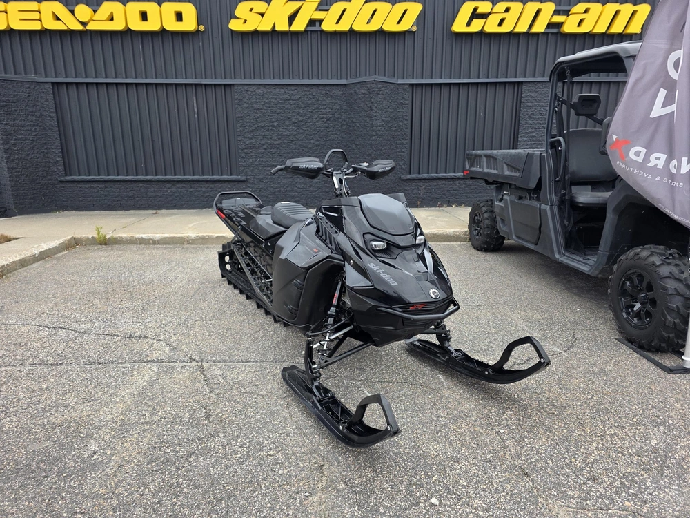 Ski-doo Summit X 165'' 850 E-tec 2023