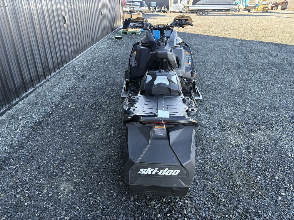 2025 Ski-doo Mxz X-rs W/ Competition Pkg 850 E-tec Turbo R Ripsaw Ii 2-ply 1.25" Shot W/ 10.25" Touchscreen