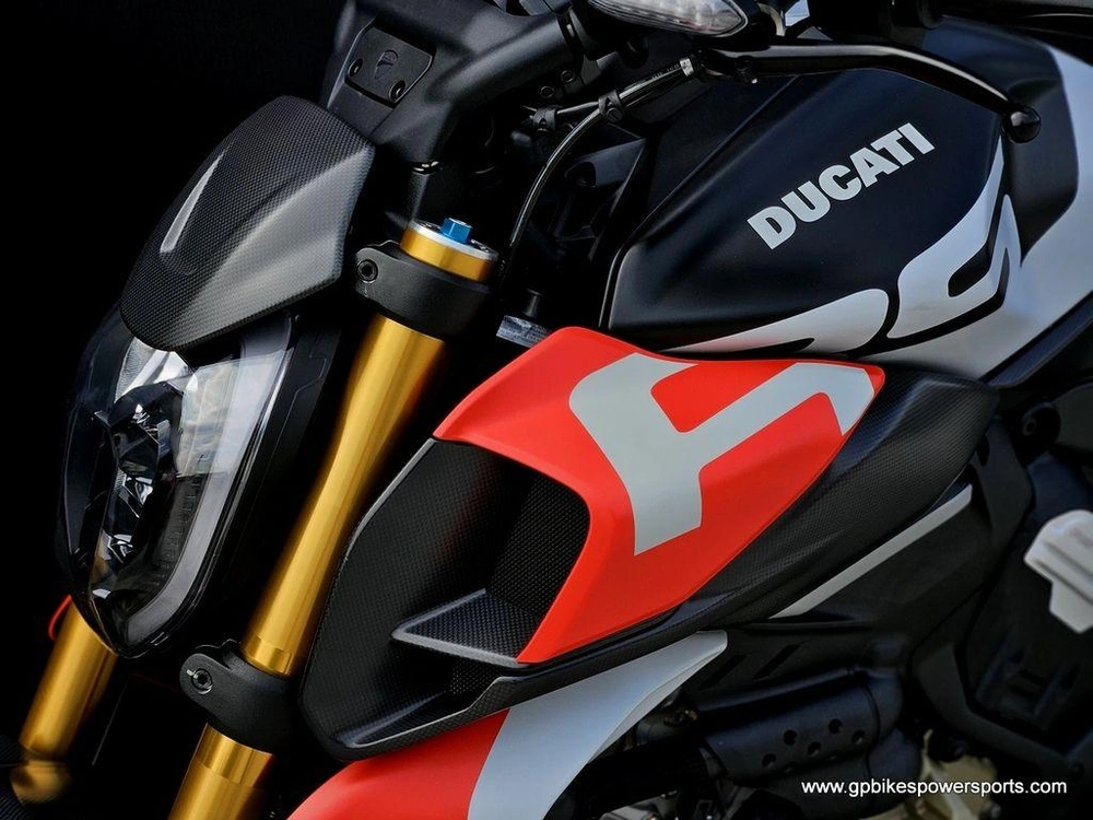 2026 Ducati Diavel V4 Rs Livery