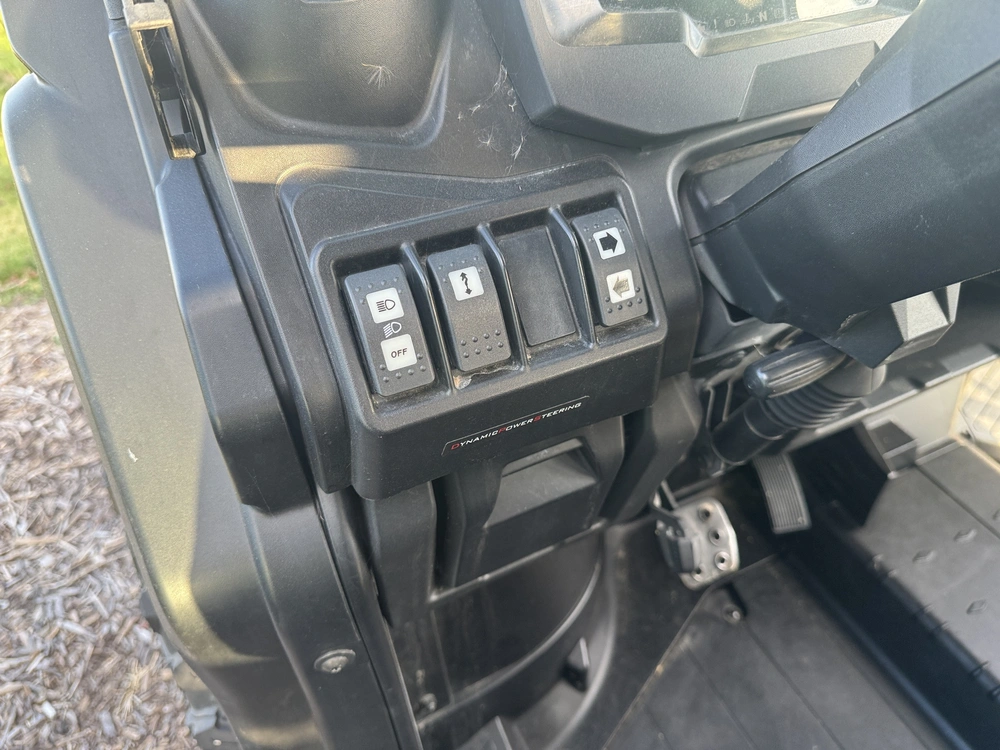 2023 Can-am Defender Max Lone Star Hd10