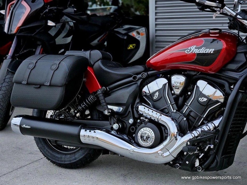 2026 Indian Motorcycle Super Scout® Sunset Red Metallic