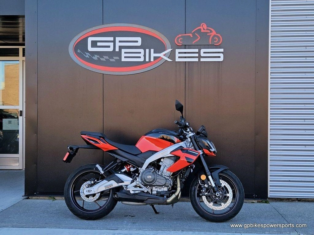 2026 Aprilia Tuono 457