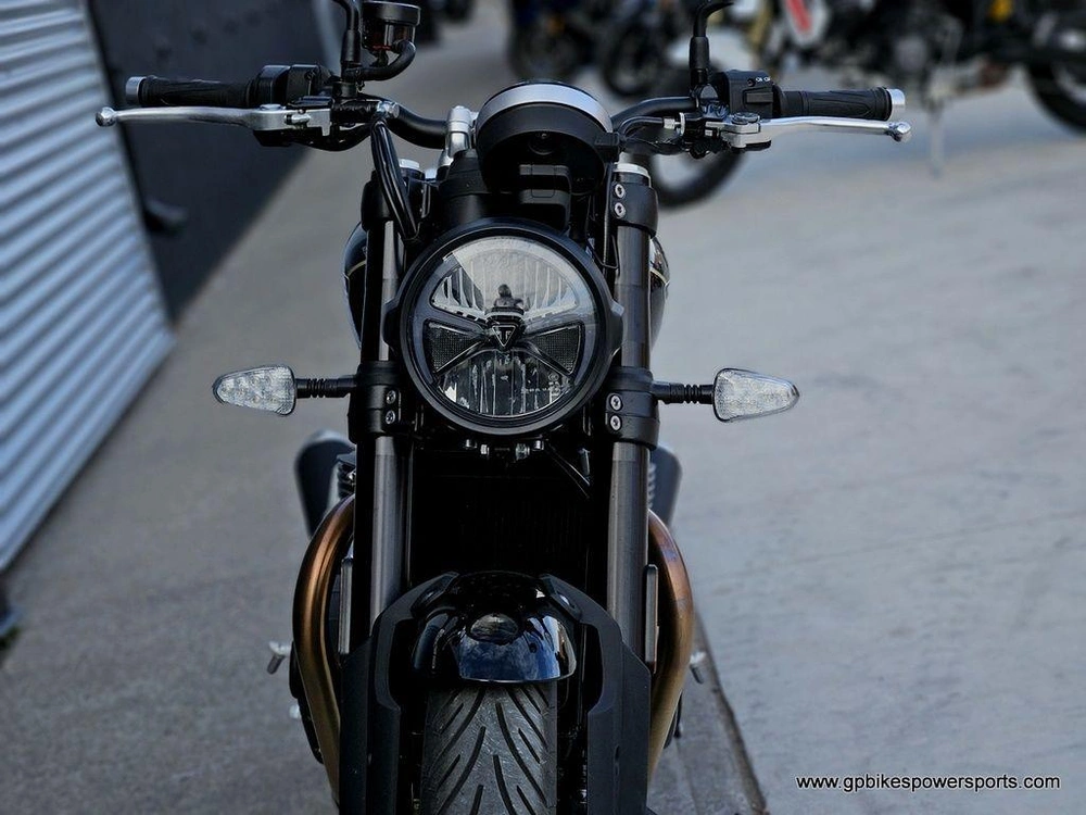 2026 Triumph Speed Twin 900 Phantom Black/aurum Gold Demo