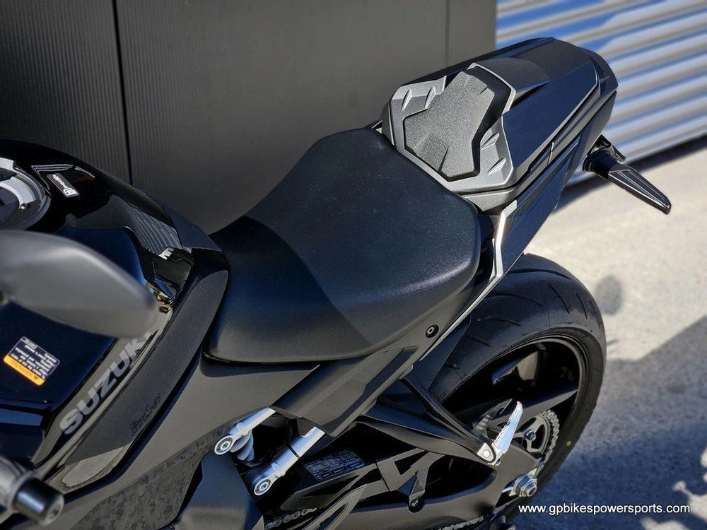 2025 Suzuki Gsx-s1000a