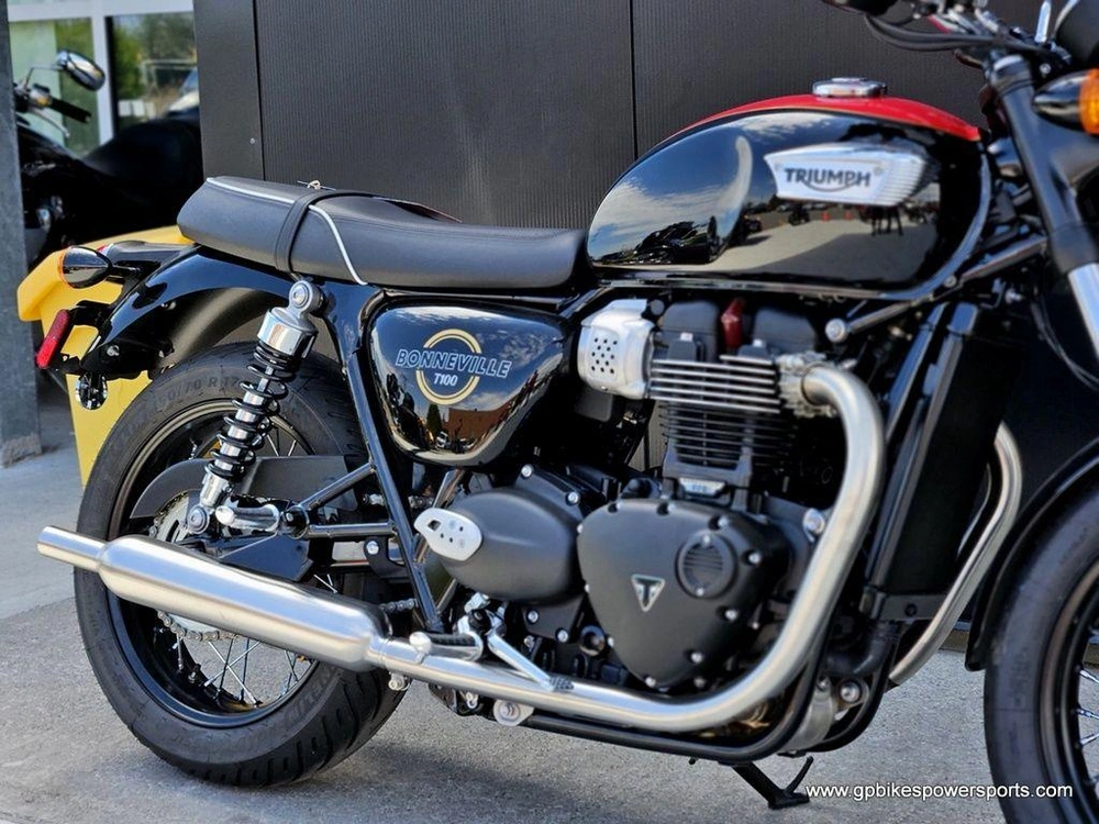 2026 Triumph Bonneville T100 Jet Black