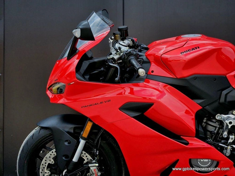 2026 Ducati Panigale V2 Red