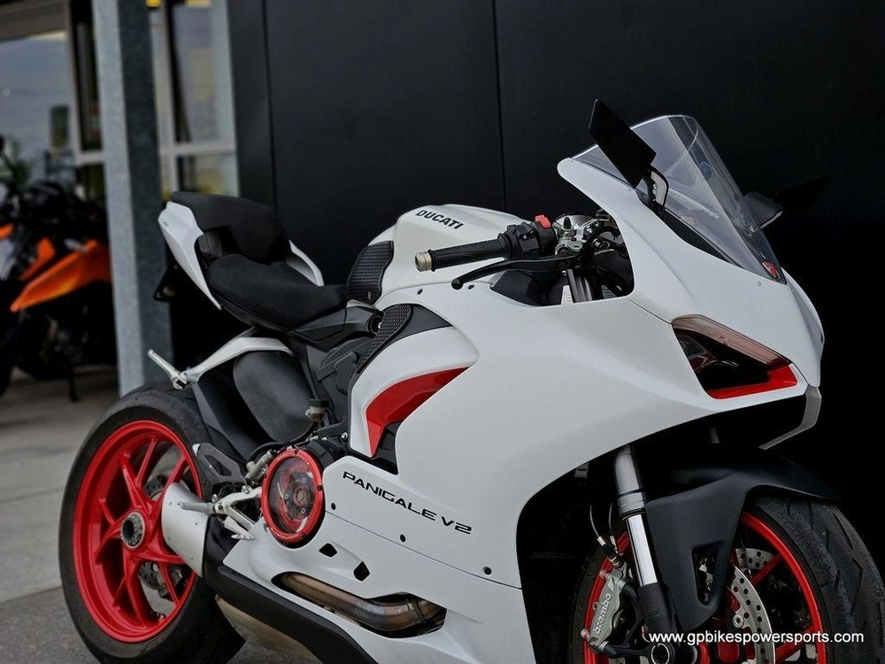 2021 Ducati Panigale V2 White Rosso Livery