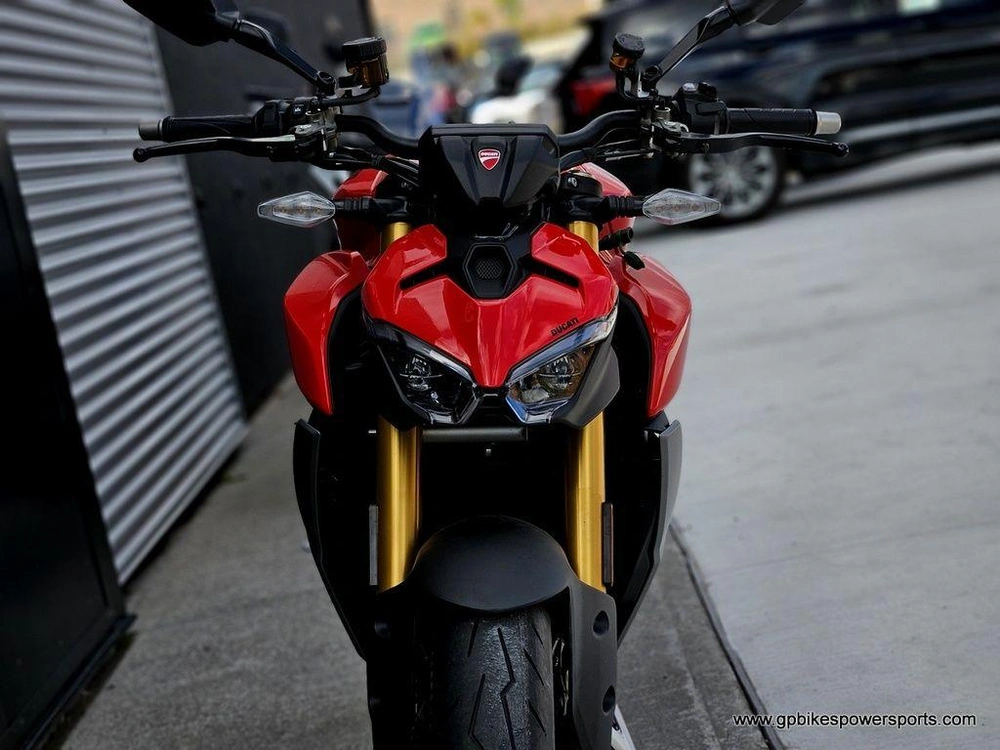 2025 Ducati Streetfighter V2s Ducati Red