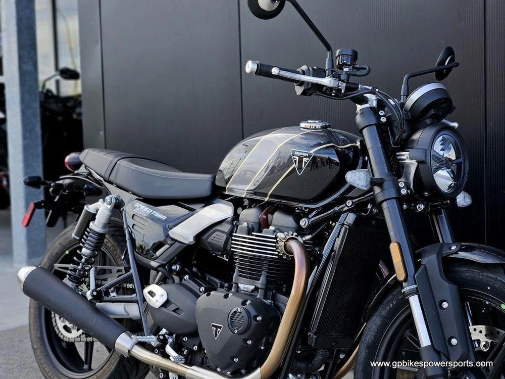 2026 Triumph Speed Twin 900 Phantom Black/aurum Gold