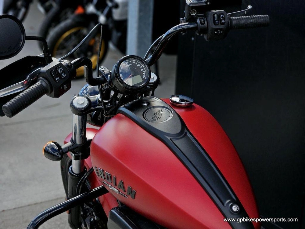 2022 Indian Motorcycle Chief® Abs Ruby Smoke