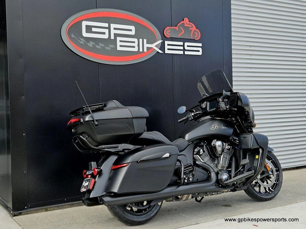 2026 Indian Motorcycle Roadmaster® Powerplus Dark Horse® 112 Black Smoke