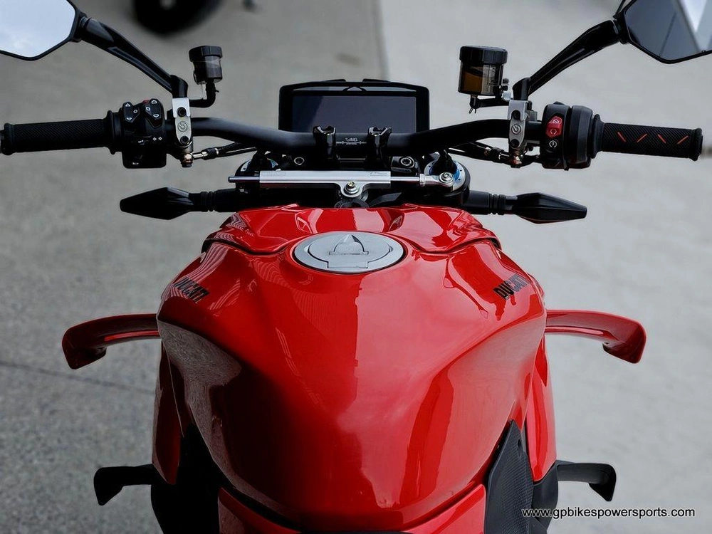 2025 Ducati Streetfighter V4 S Ducati Red
