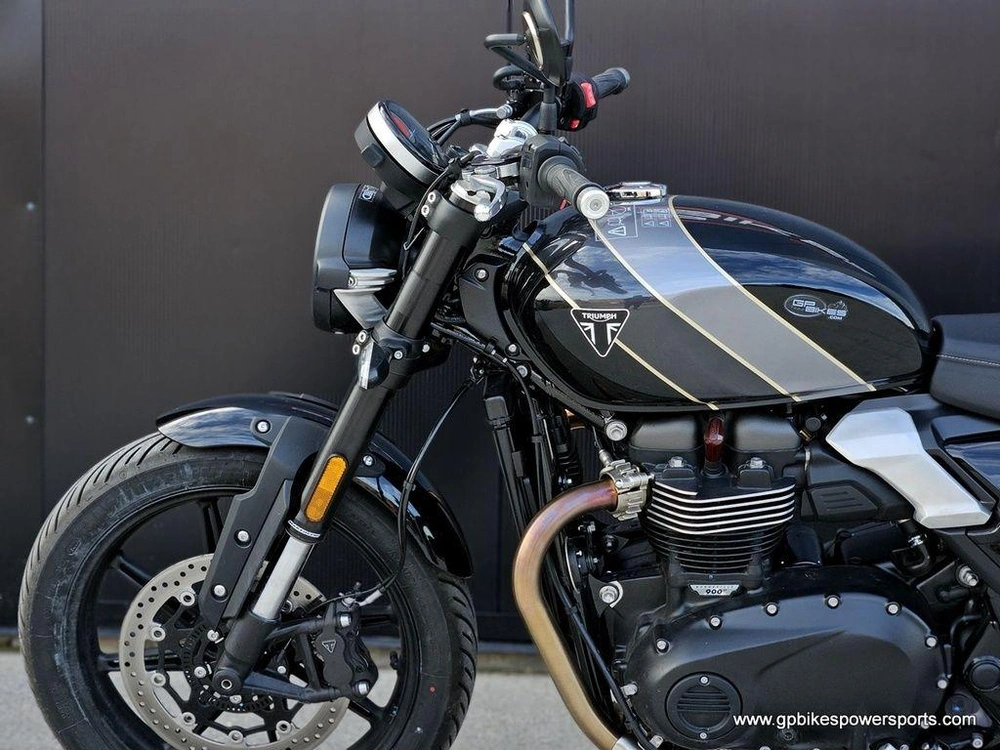2026 Triumph Speed Twin 900 Phantom Black/aurum Gold Demo