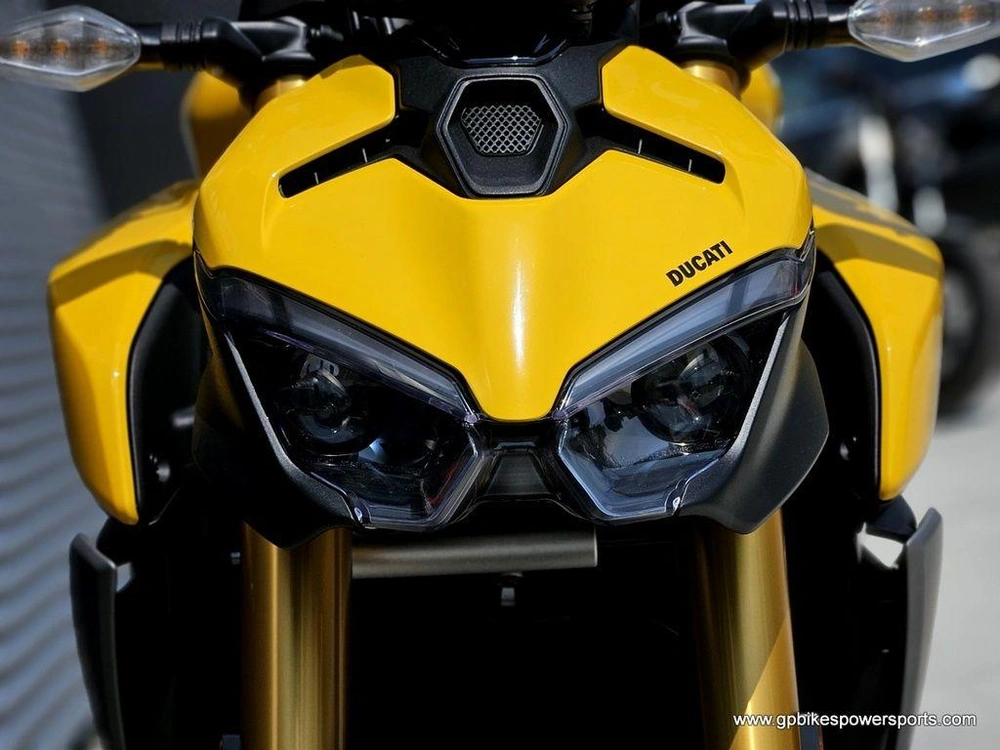 2026 Ducati Streetfighter V2 S Yellow