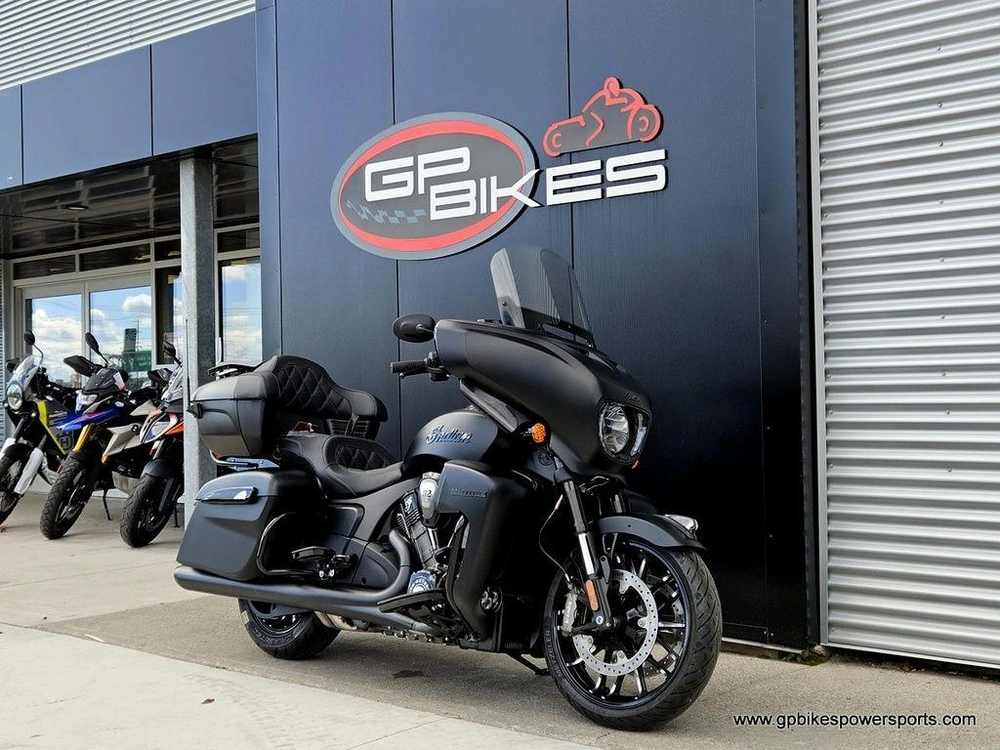 2026 Indian Motorcycle Roadmaster® Powerplus Dark Horse® 112 Black Smoke