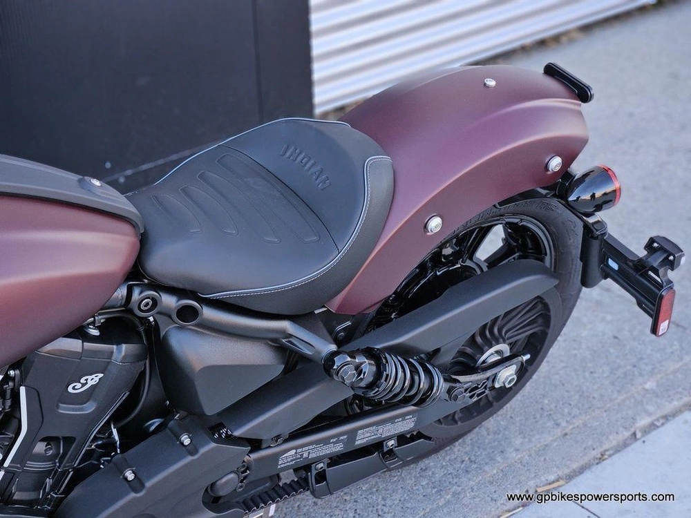 2026 Indian Motorcycle Scout® Bobber Maroon Metallic Smoke