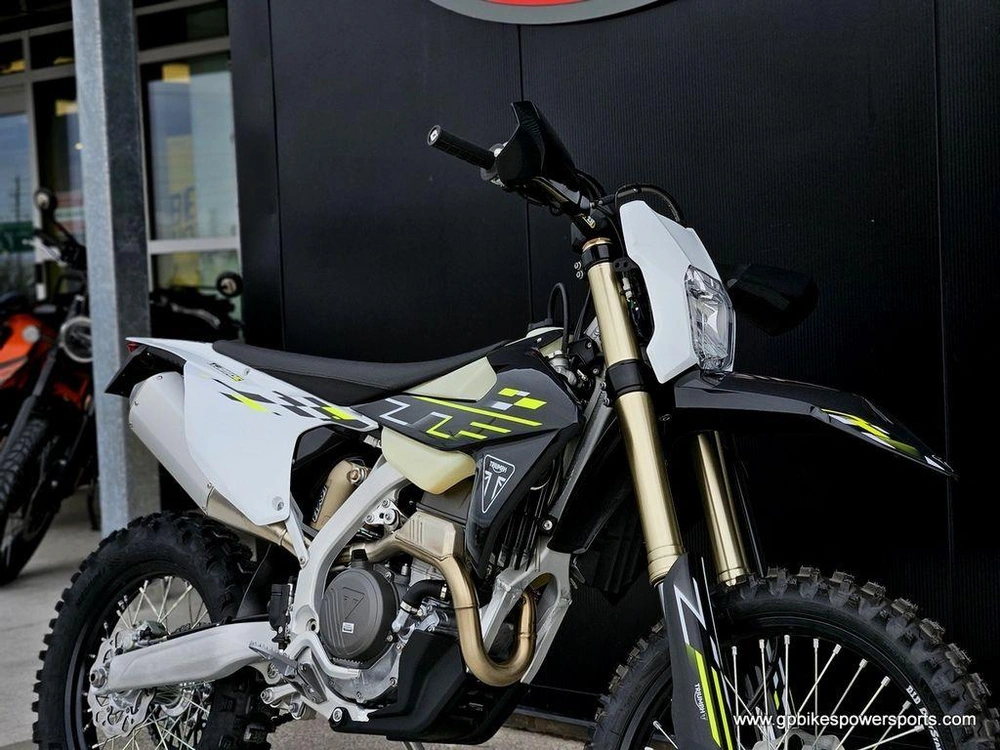 2026 Triumph Tf 250-e Jet Black/pure White