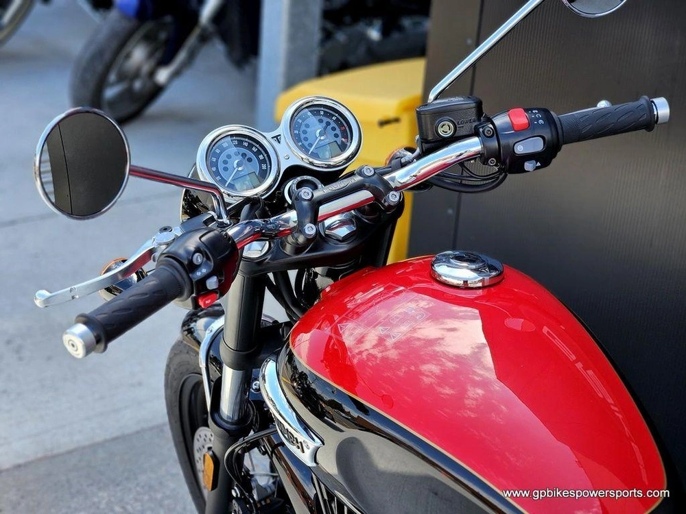 2026 Triumph Bonneville T100 Jet Black