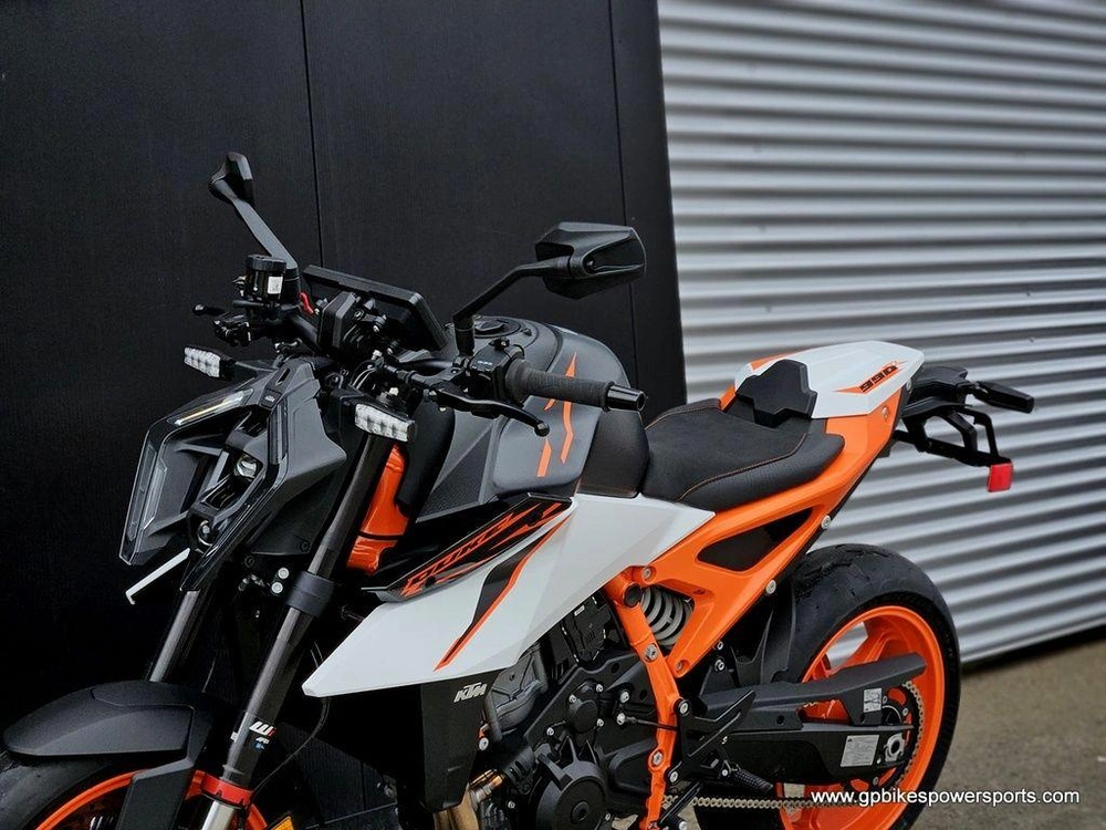 2026 Ktm 990 Duke R