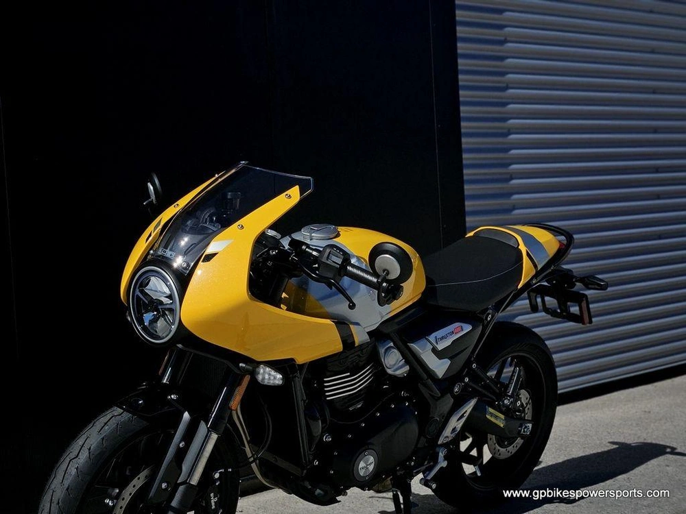 2026 Triumph Thruxton 400 Yellow/silver
