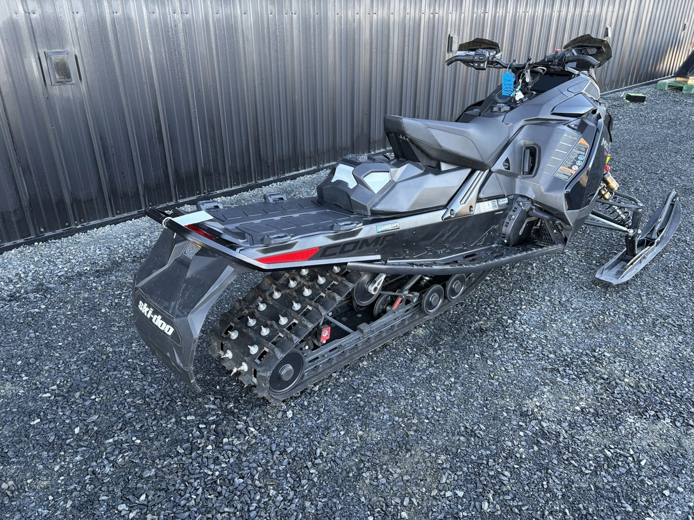 2025 Ski-doo Mxz X-rs W/ Competition Pkg 850 E-tec Turbo R Ripsaw Ii 2-ply 1.25" Shot W/ 10.25" Touchscreen