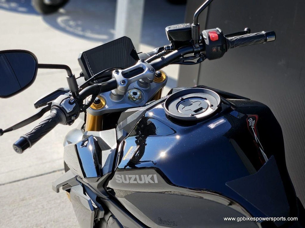 2025 Suzuki Gsx-s1000a