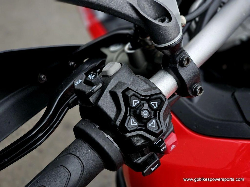 2025 Ducati Multistrada V2 Ducati Red
