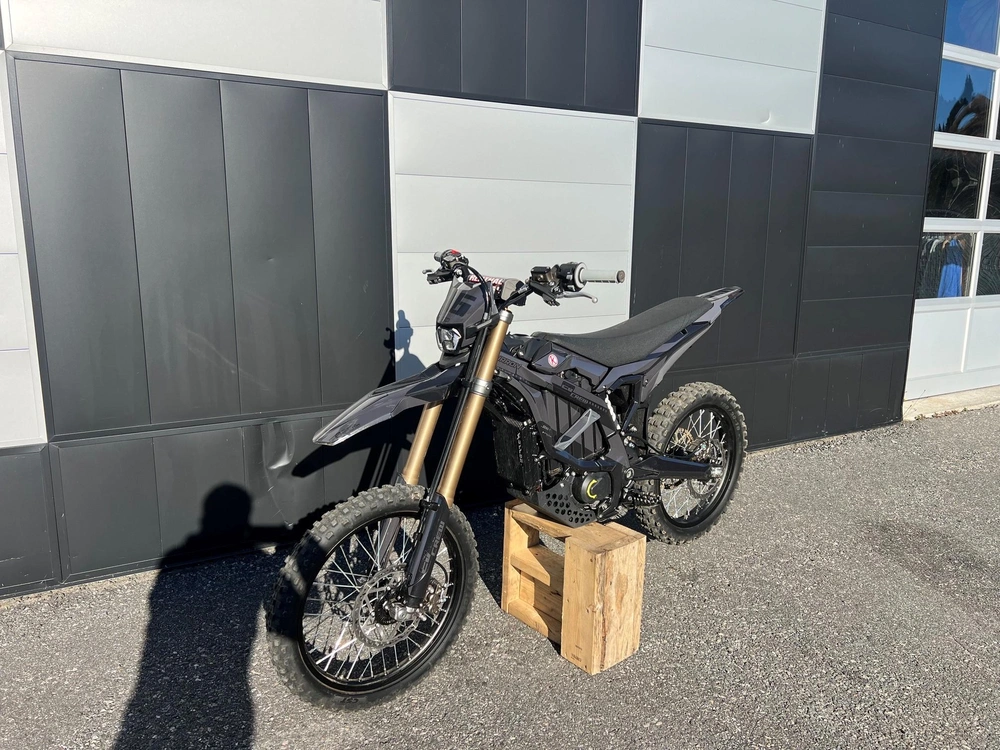2025 Surron Ultra Bee