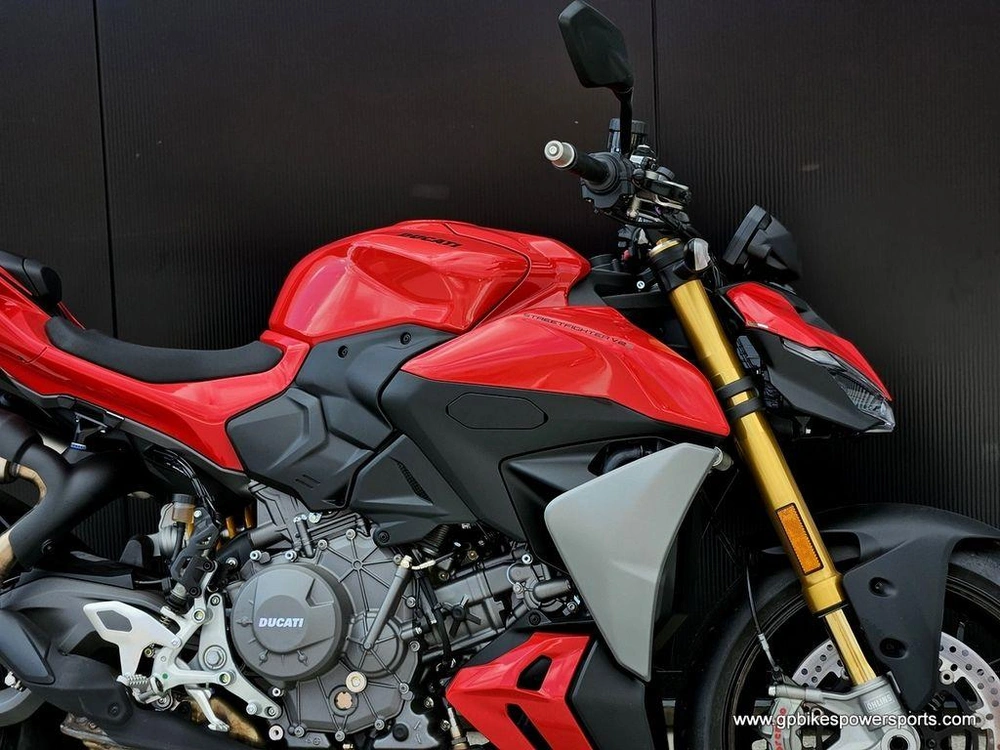2025 Ducati Streetfighter V2s Ducati Red