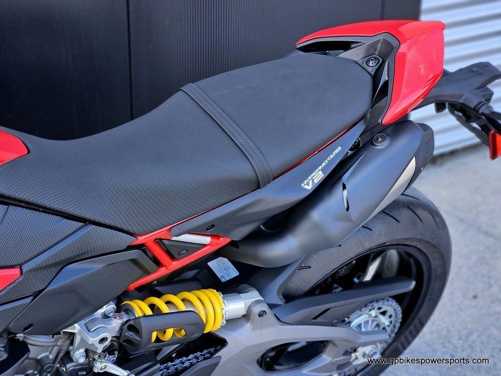 2026 Ducati Hypermotard V2