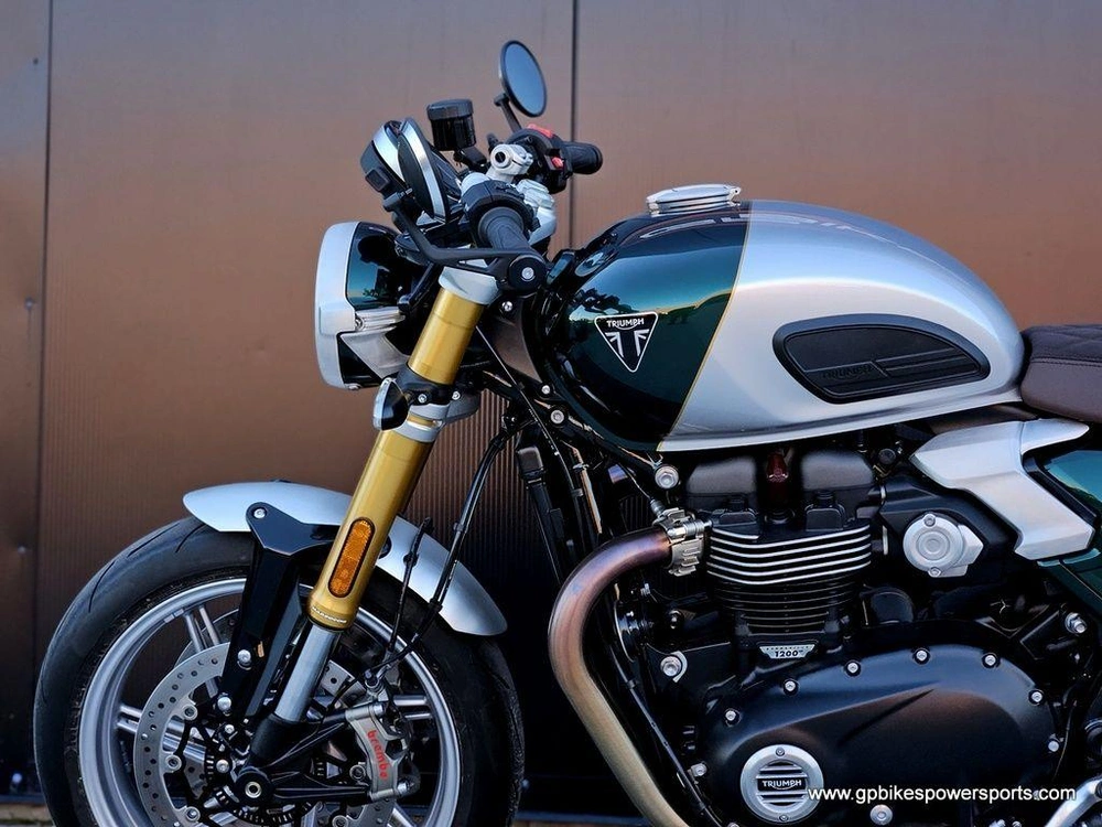 2027 Triumph Speed Twin 1200 Cafe Racer Aluminium Silver/competition Green