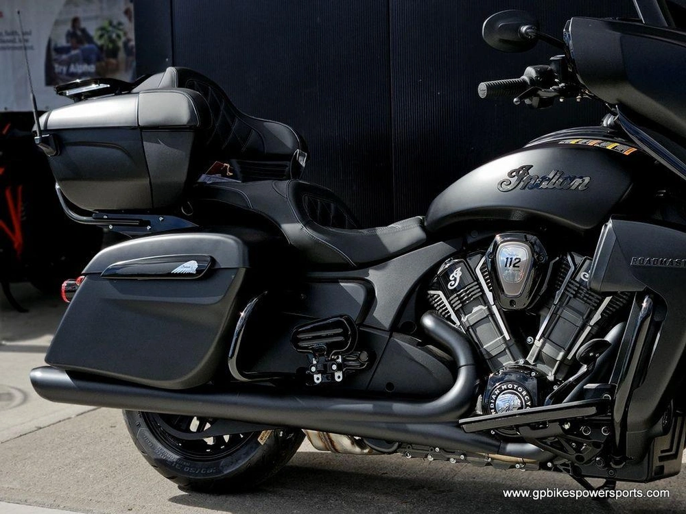 2026 Indian Motorcycle Roadmaster® Powerplus Dark Horse® 112 Black Smoke