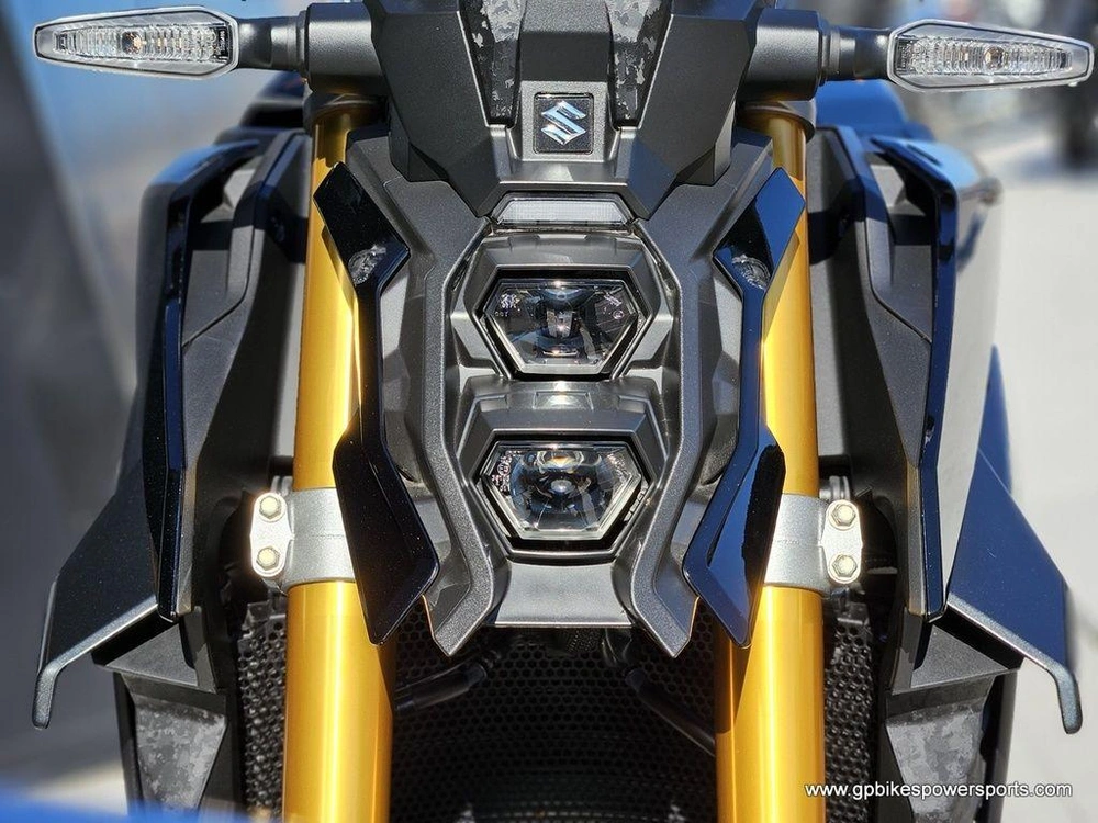 2025 Suzuki Gsx-s1000a