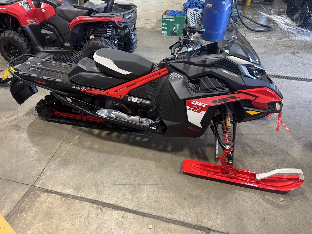 2027 Lynx Rave Re 600rr