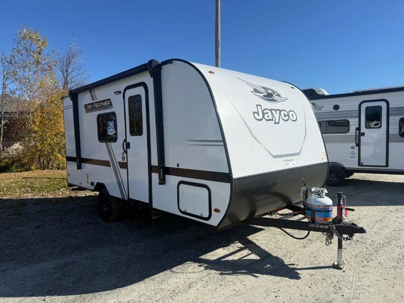 Jayco Jay Feather 17bhsl 2027