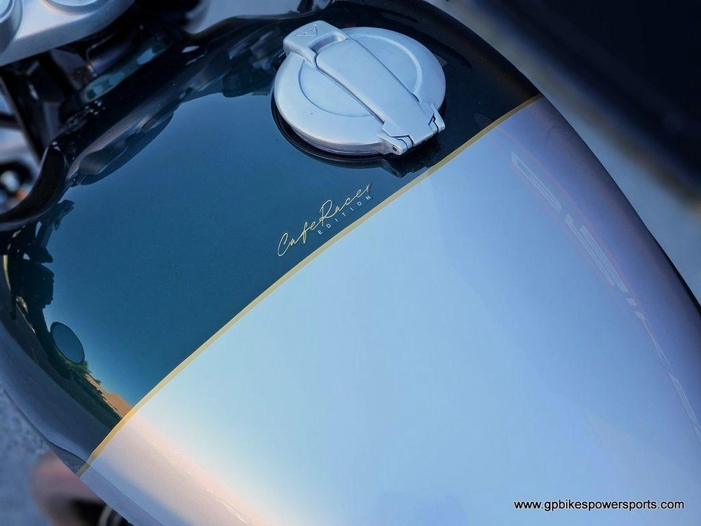 2027 Triumph Speed Twin 1200 Cafe Racer Aluminium Silver/competition Green
