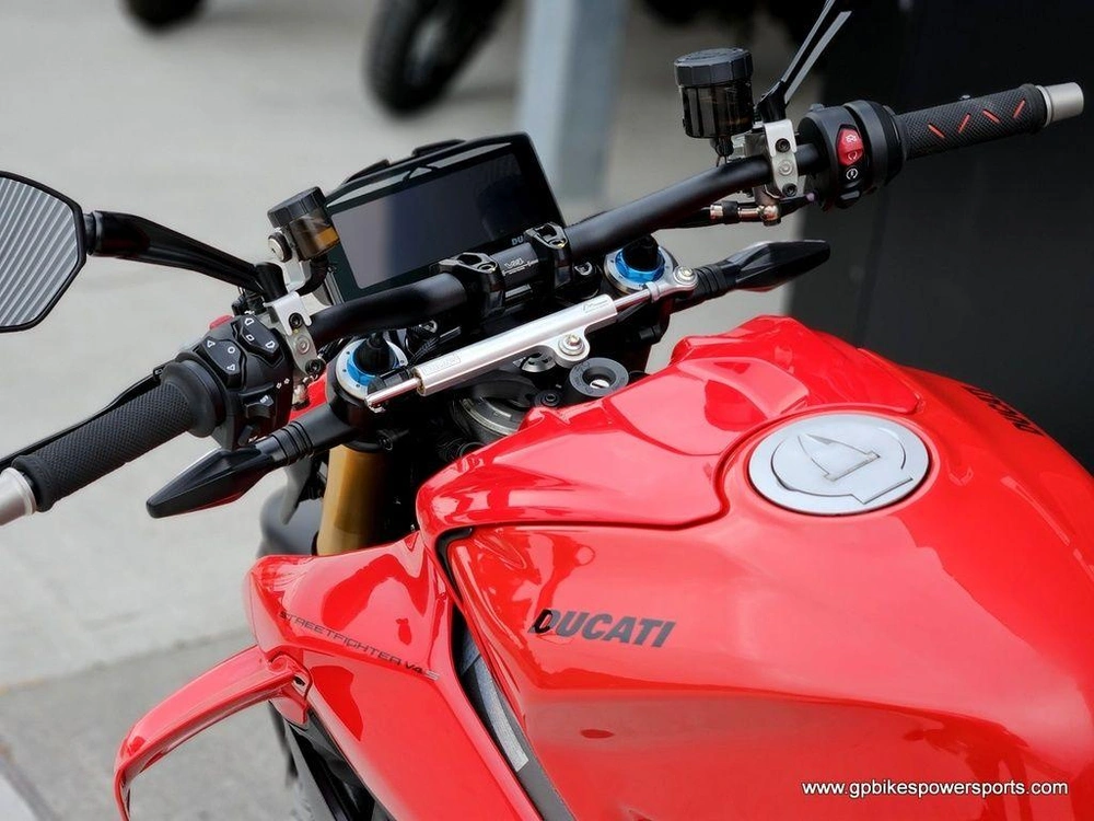 2025 Ducati Streetfighter V4 S Ducati Red