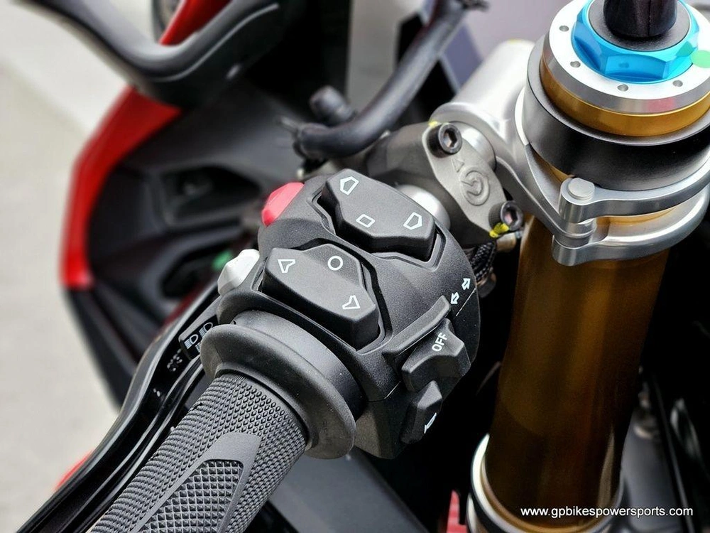 2026 Ducati Panigale V4 S Corse