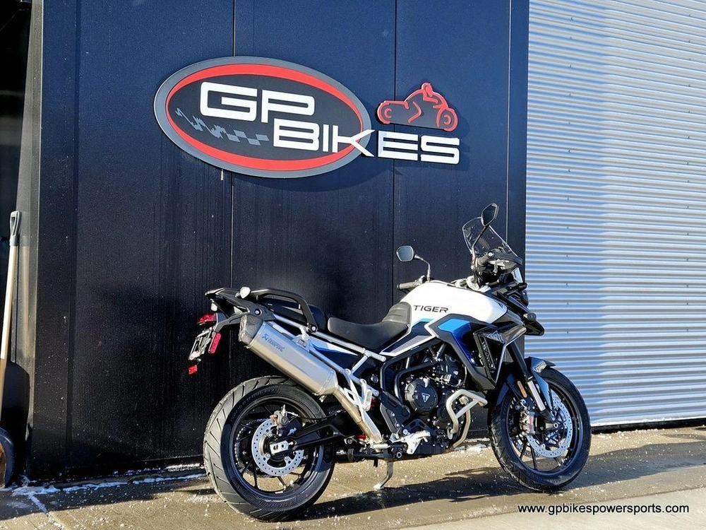 2026 Triumph Tiger 900 Alpine Edition