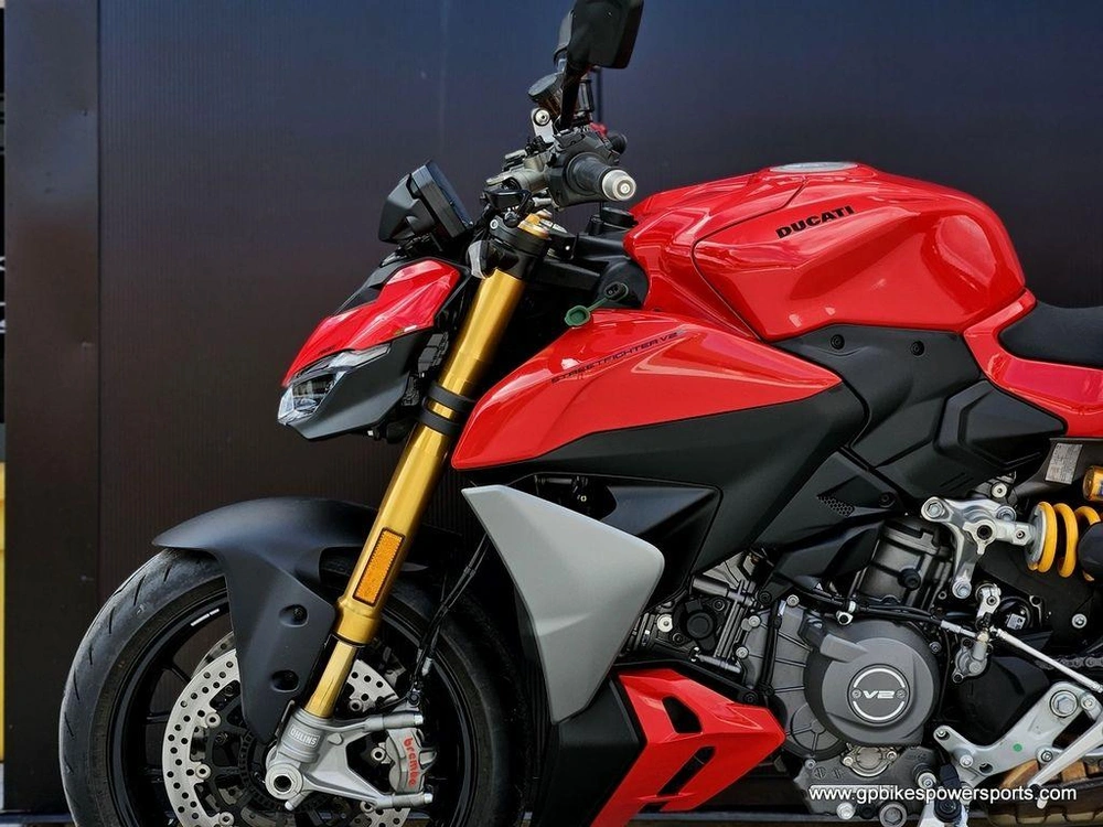 2025 Ducati Streetfighter V2s Ducati Red