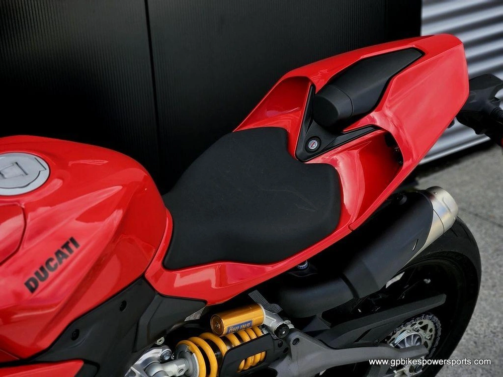 2025 Ducati Streetfighter V2s Ducati Red