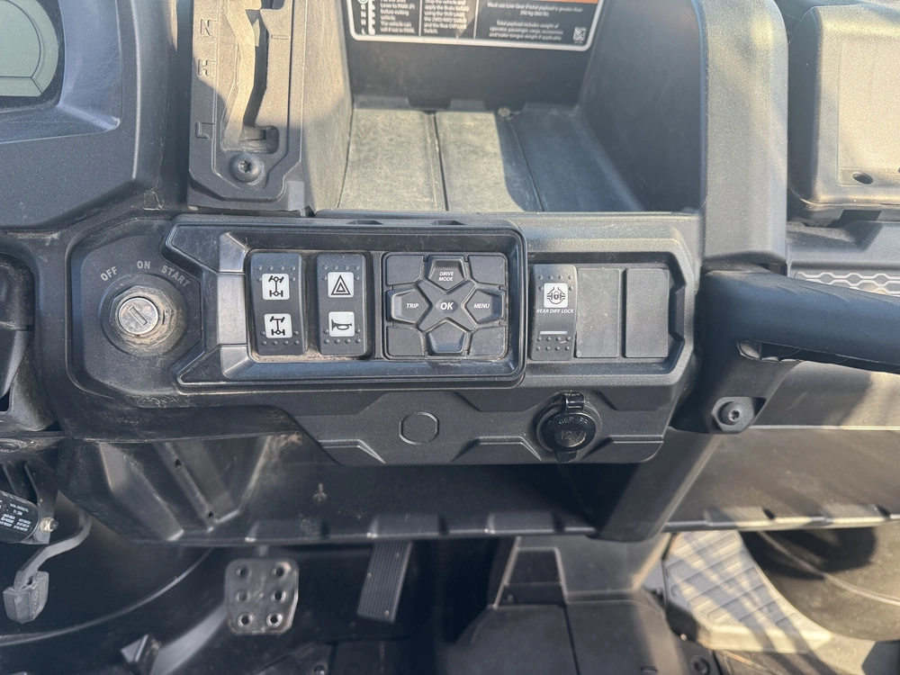 2023 Can-am Defender Max Lone Star Hd10